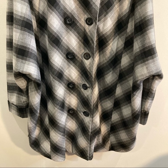 D STUDIO Sz XL  Plaid Shacket with Dolman Sleeves - Picture 4 of 11